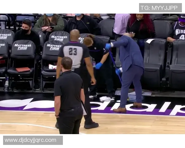 冈山与东京激战正酣却因意外原因中断比赛引发热议