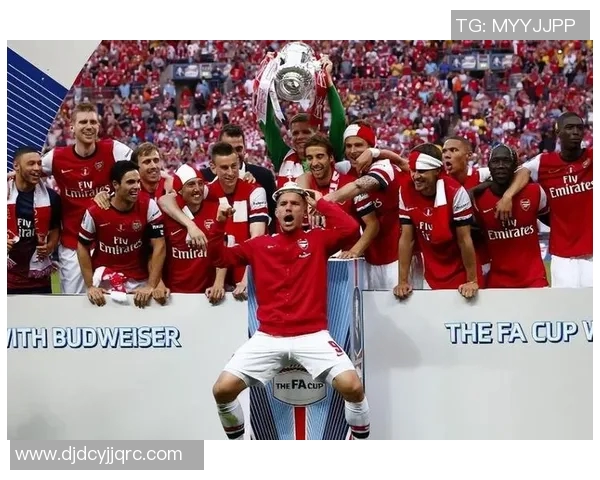 拜仁慕尼黑元老队与曼联元老队的经典对决重燃足球激情 拜仁慕尼黑元老队与曼联元老队的经典对决重燃足球激情